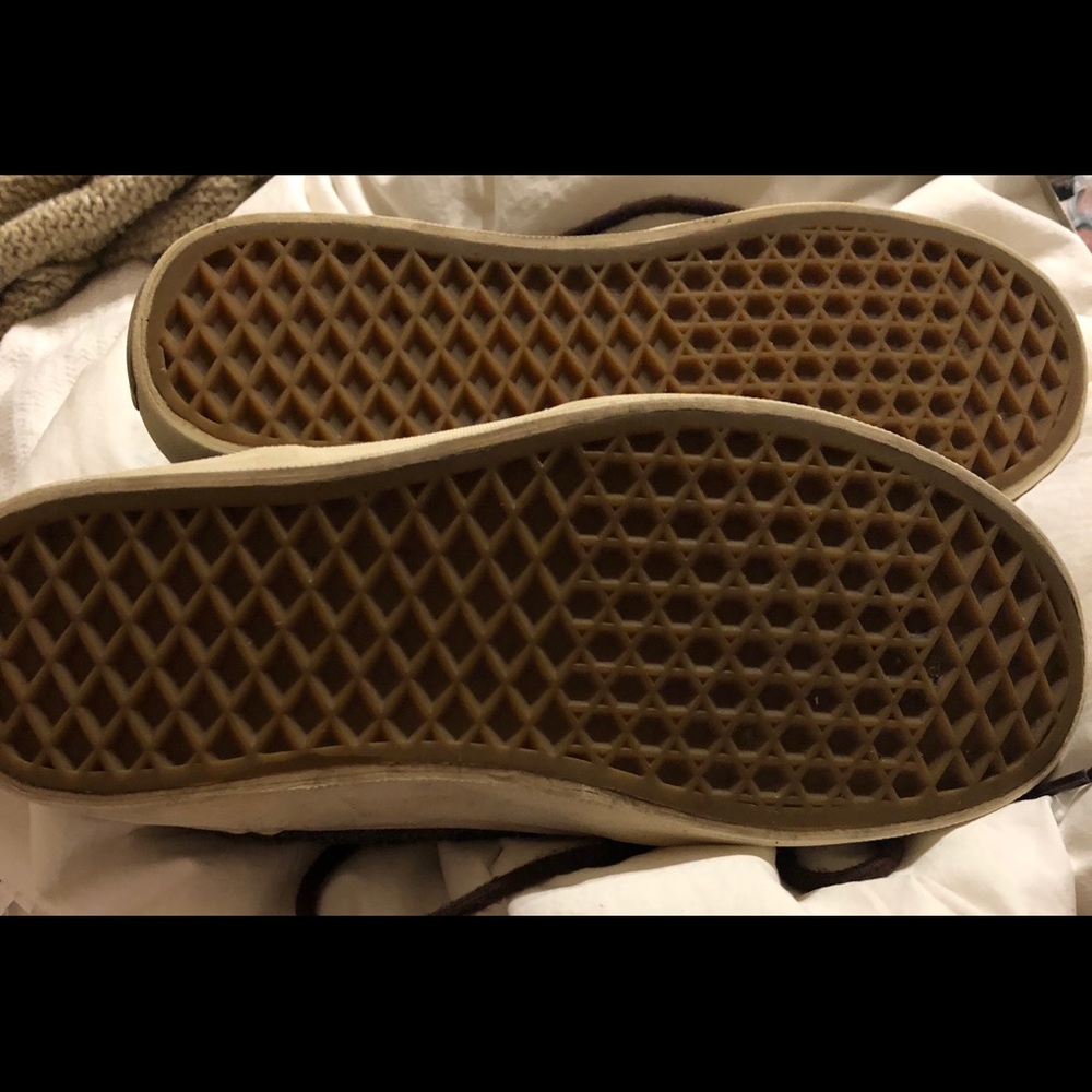 Vans - Picture 5 of 6